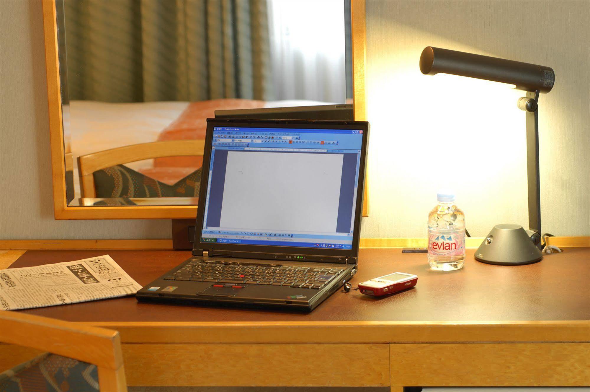 Chisun Grand Takamatsu Hotel Bagian luar foto